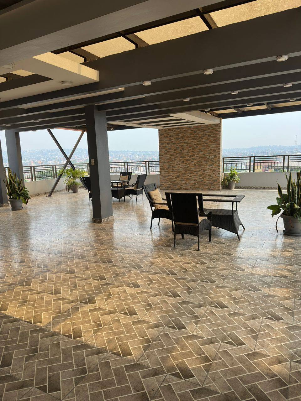 APPARTEMENTS MEUBLÉS TRÈS CHICS DISPONIBLES